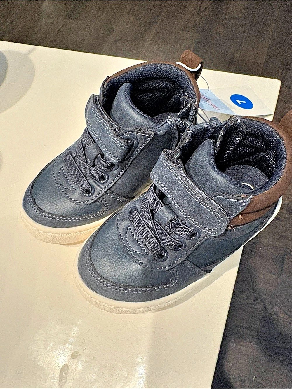 Cat & Jack Lyam Sneakers Kids High-Top Sneakers navy boys US 7 NWT